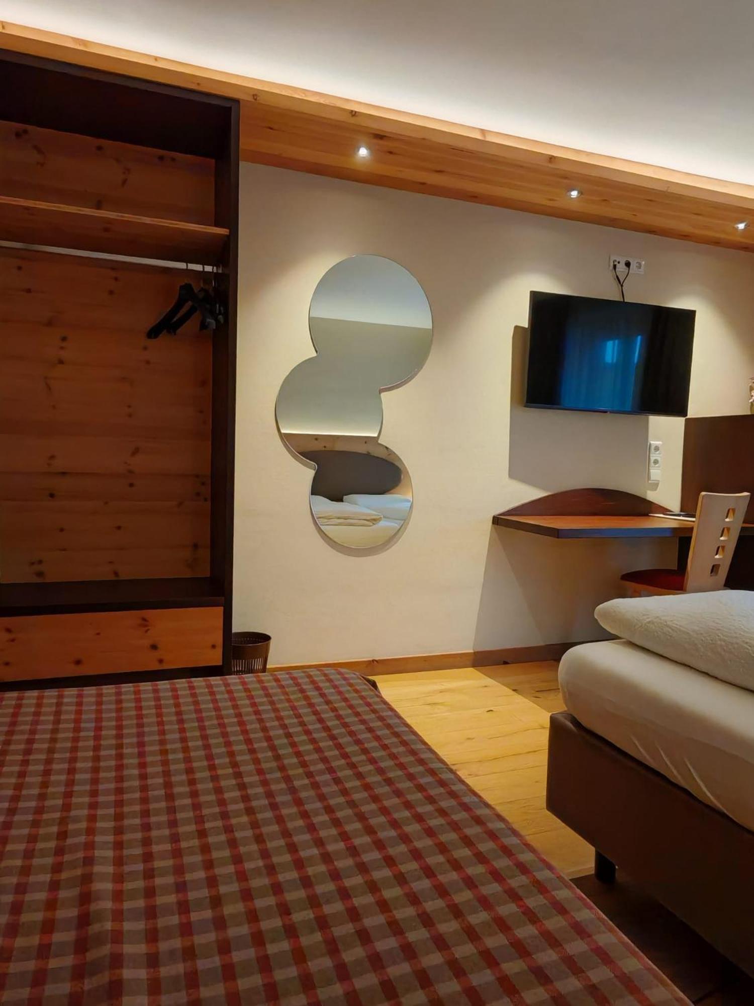Hotel Alpenblick Sarentino Екстериор снимка